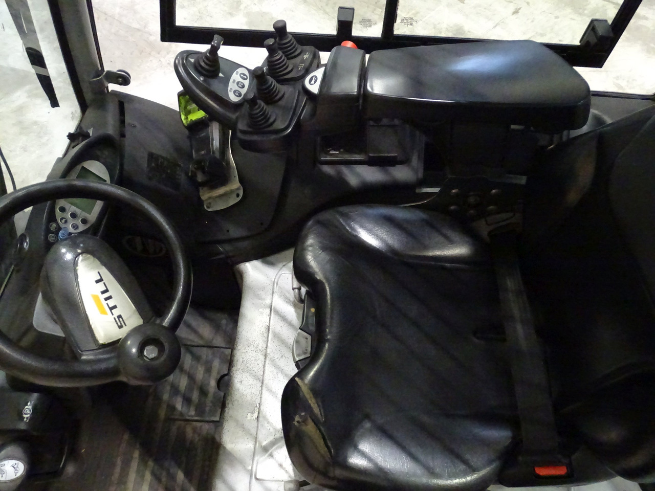 STILL RX60-50/600 - Electric forklift: picture 3 STILL RX60-50/600 - Electric forklift: picture 3