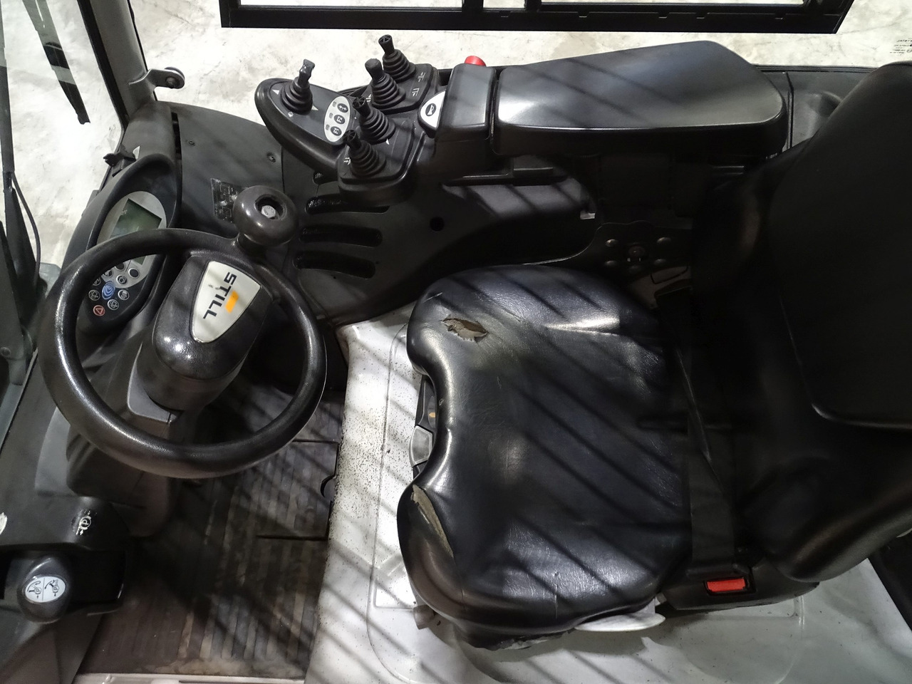 STILL RX60-50/600 - Electric forklift: picture 4 STILL RX60-50/600 - Electric forklift: picture 4