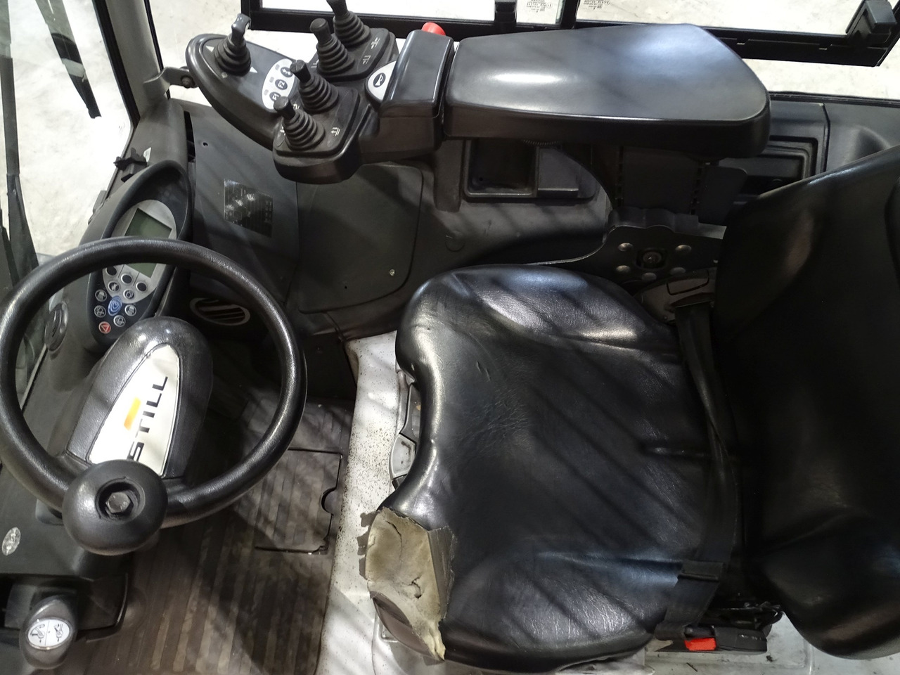 STILL RX60-50/600 - Electric forklift: picture 4 STILL RX60-50/600 - Electric forklift: picture 4