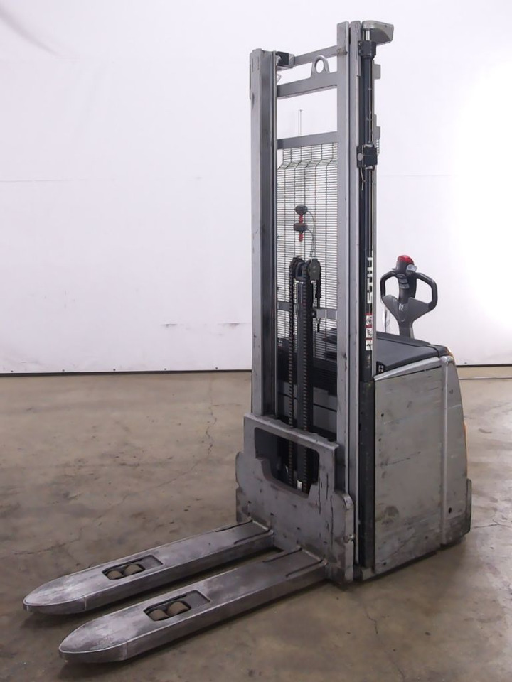 Still EXV20 - Stacker: picture 1 Still EXV20 - Stacker: picture 1