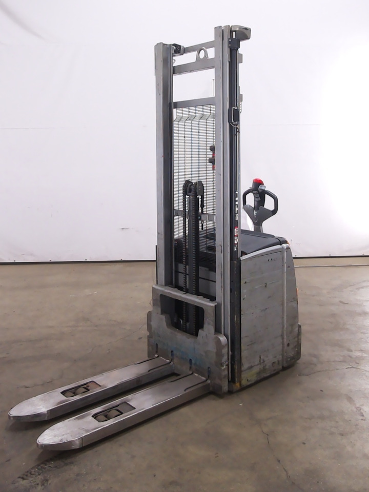 Still EXV20 - Stacker: picture 1 Still EXV20 - Stacker: picture 1