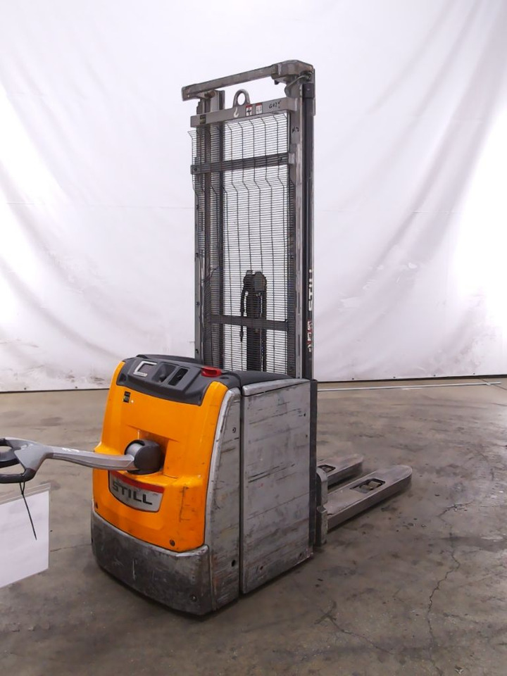 Still EXV20 - Stacker: picture 2 Still EXV20 - Stacker: picture 2