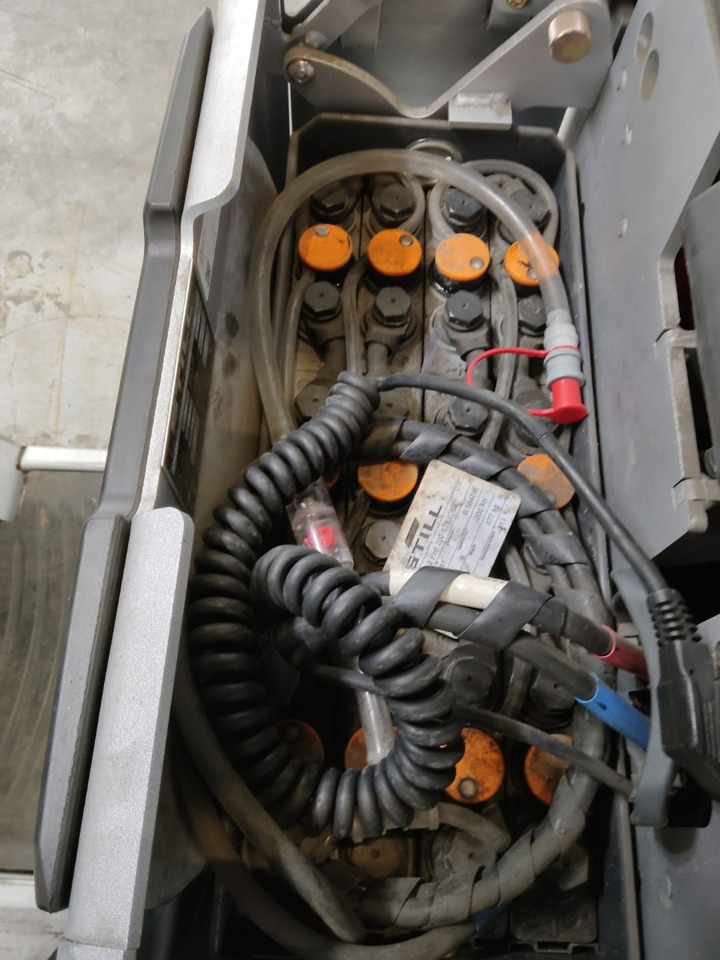 Still LTX20 - Tow tractor: picture 4 Still LTX20 - Tow tractor: picture 4