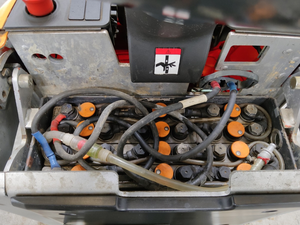 Still LTX20 - Tow tractor: picture 4 Still LTX20 - Tow tractor: picture 4