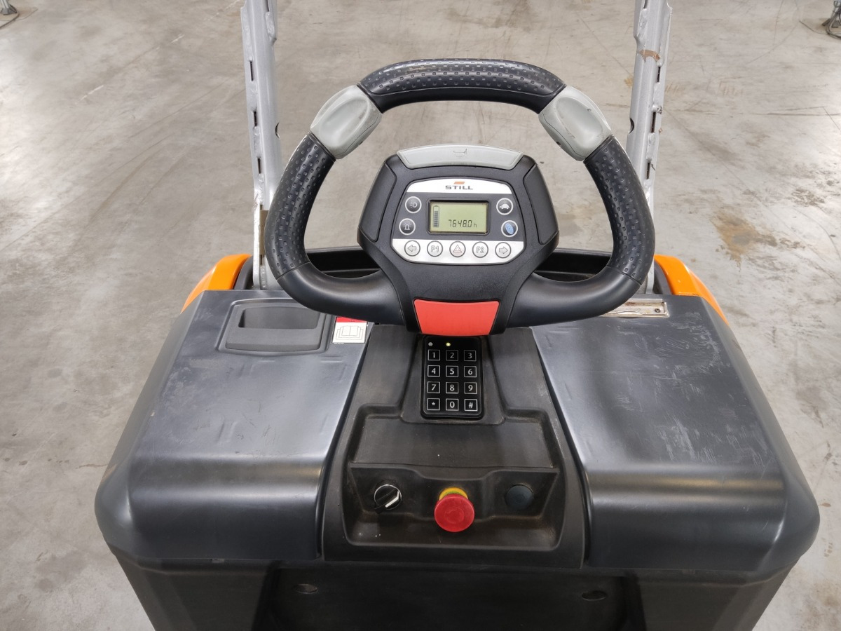 Still LTX50 - Tow tractor: picture 3 Still LTX50 - Tow tractor: picture 3