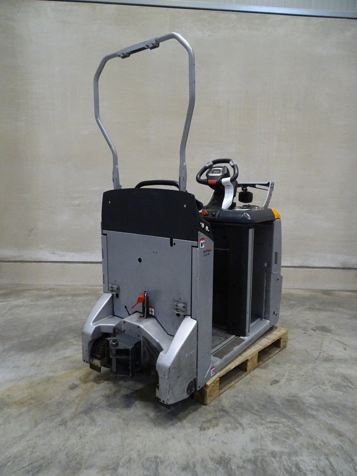 Still LTX50 - Tow tractor: picture 2 Still LTX50 - Tow tractor: picture 2