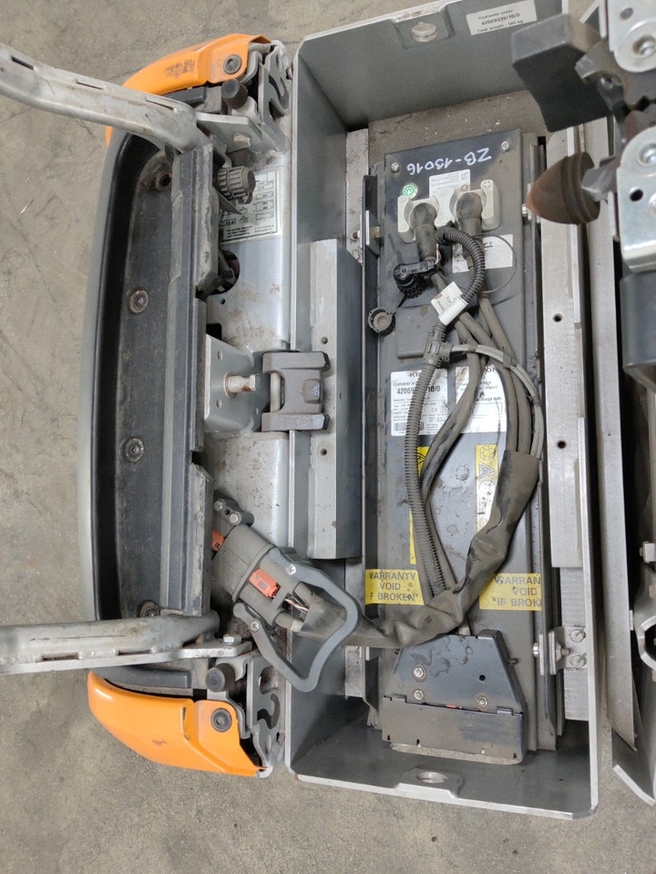 Still LTX50/LIION - Tow tractor: picture 4 Still LTX50/LIION - Tow tractor: picture 4