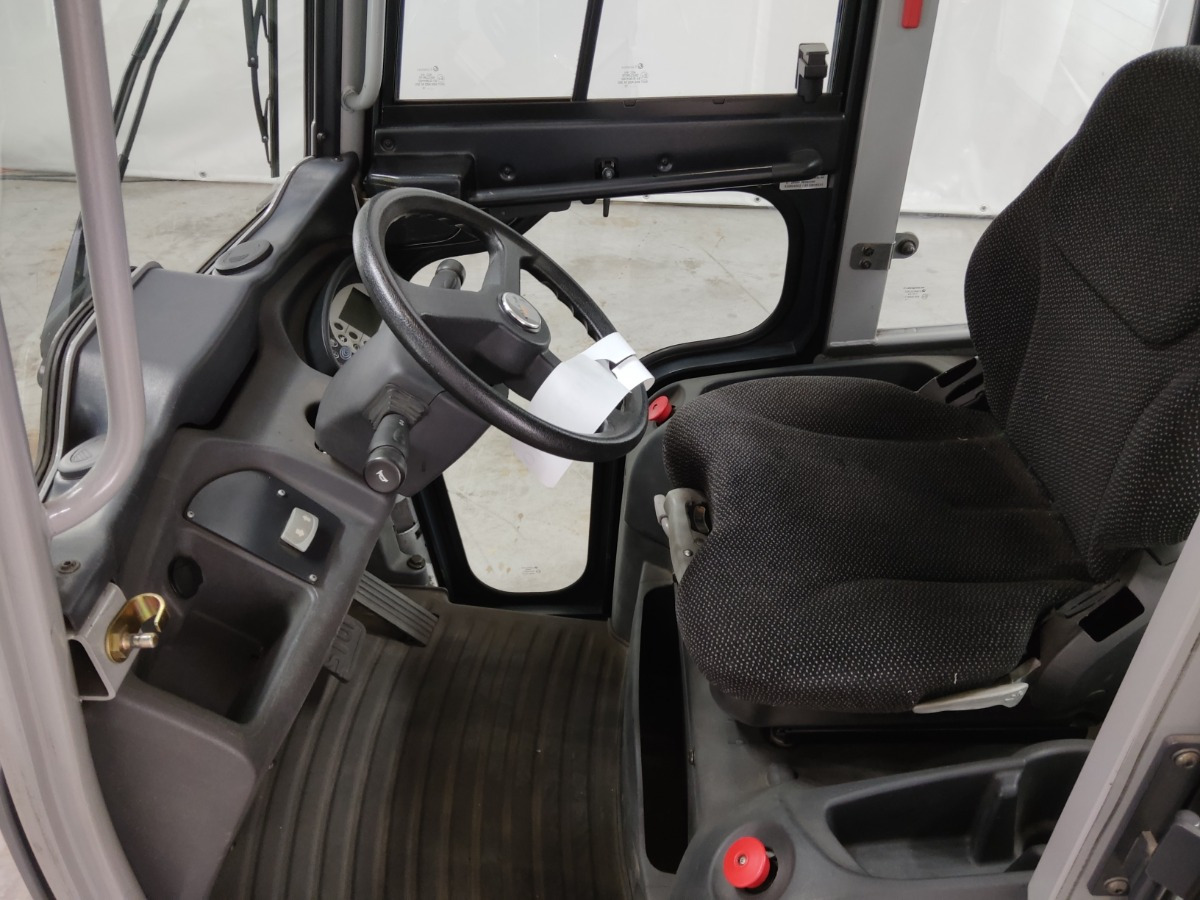 Still LTX70 - Tow tractor: picture 3 Still LTX70 - Tow tractor: picture 3