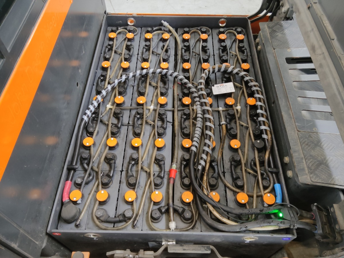 Still R07-25 - Tow tractor: picture 4 Still R07-25 - Tow tractor: picture 4