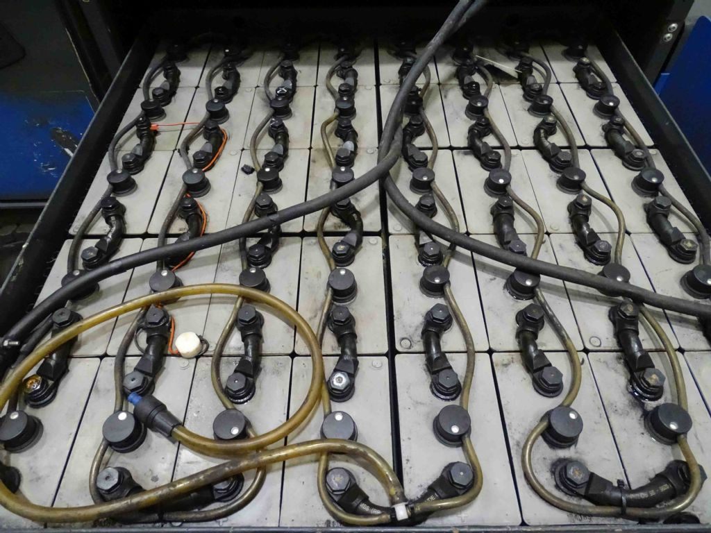 Still R07-25 - Tow tractor: picture 4 Still R07-25 - Tow tractor: picture 4