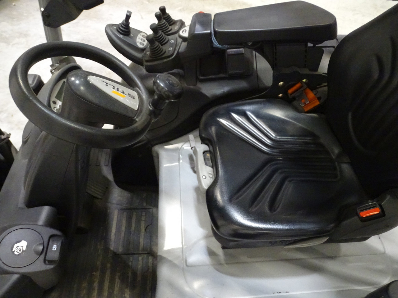 Still RX60-25L - Electric forklift: picture 3 Still RX60-25L - Electric forklift: picture 3