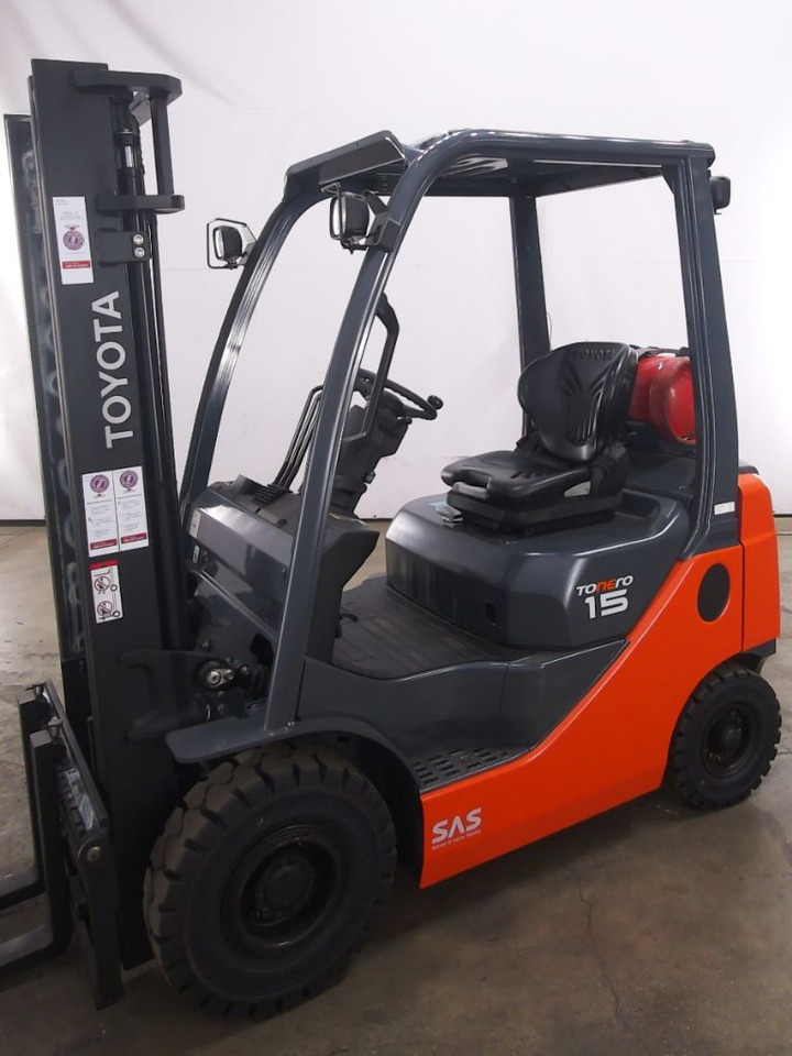 Toyota 02-8FGF15 - LPG forklift: picture 4 Toyota 02-8FGF15 - LPG forklift: picture 4