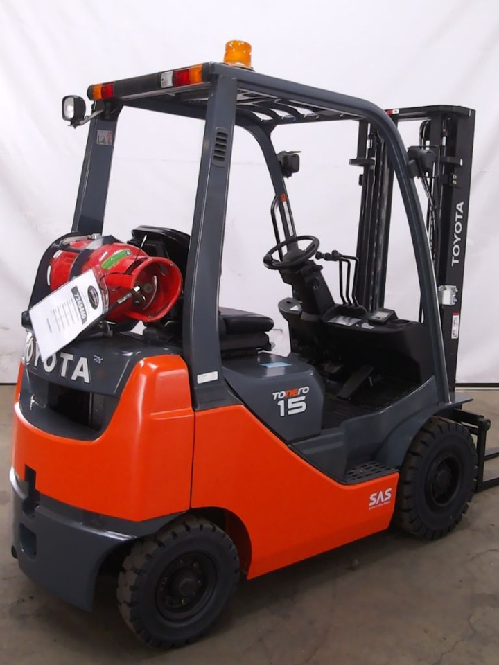 Toyota 02-8FGF15 - LPG forklift: picture 5 Toyota 02-8FGF15 - LPG forklift: picture 5