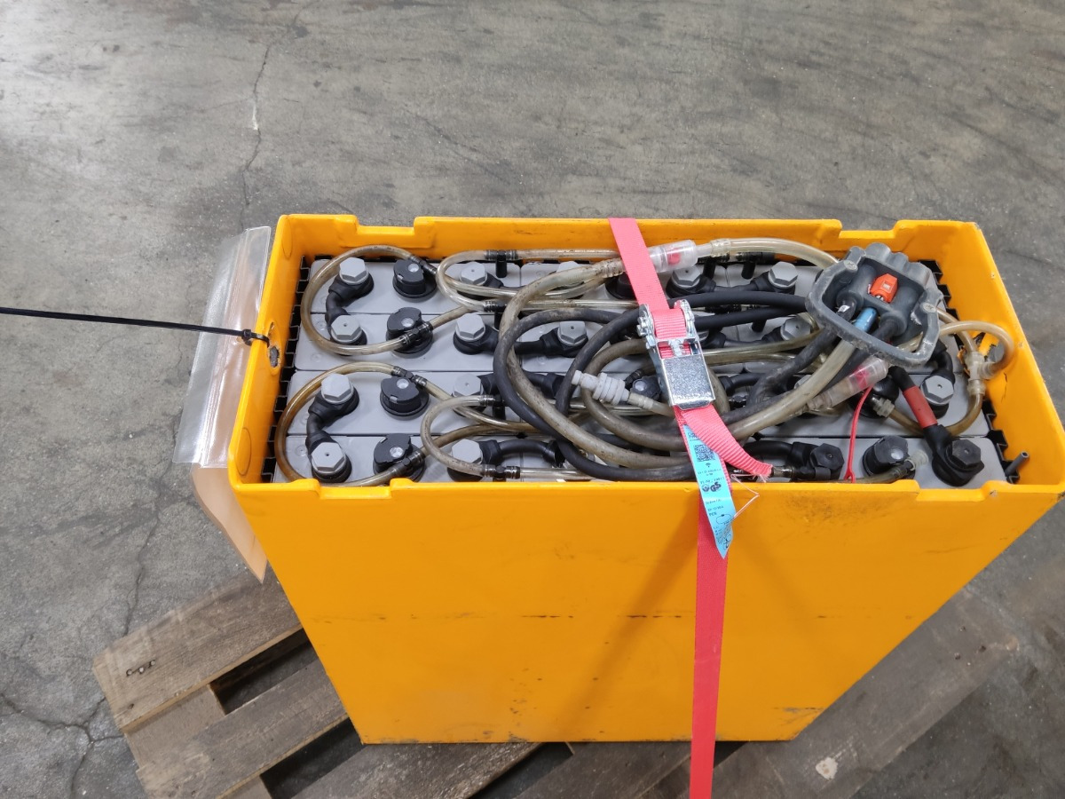 Weitere 24V - Battery for Material handling equipment: picture 3 Weitere 24V - Battery for Material handling equipment: picture 3