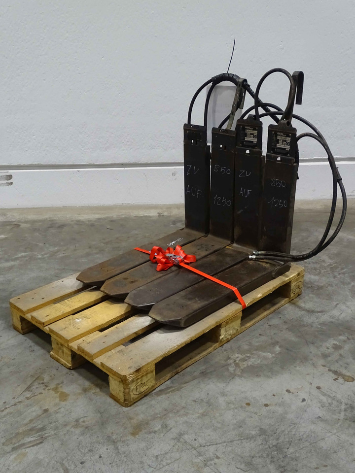 Weitere 2XANBAUGERÄTE - Forks: picture 1 Weitere 2XANBAUGERÄTE - Forks: picture 1