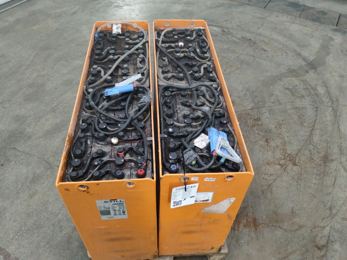 Weitere 2XBATTERIE - Battery for Material handling equipment: picture 3 Weitere 2XBATTERIE - Battery for Material handling equipment: picture 3