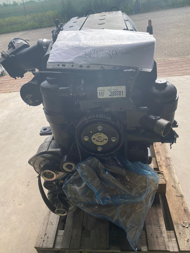 Mercedes AXOR Atego OM926 Motor Euro 5 7.2L - Engine for Truck: picture 4 Mercedes AXOR Atego OM926 Motor Euro 5 7.2L - Engine for Truck: picture 4