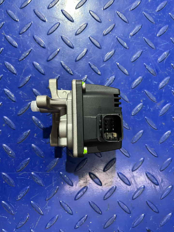 Mercedes Benz Actros, Arocs, Axor Euro 6 Adblue Doser Unit - Muffler/ Exhaust system for Truck: picture 3 Mercedes Benz Actros, Arocs, Axor Euro 6 Adblue Doser Unit - Muffler/ Exhaust system for Truck: picture 3