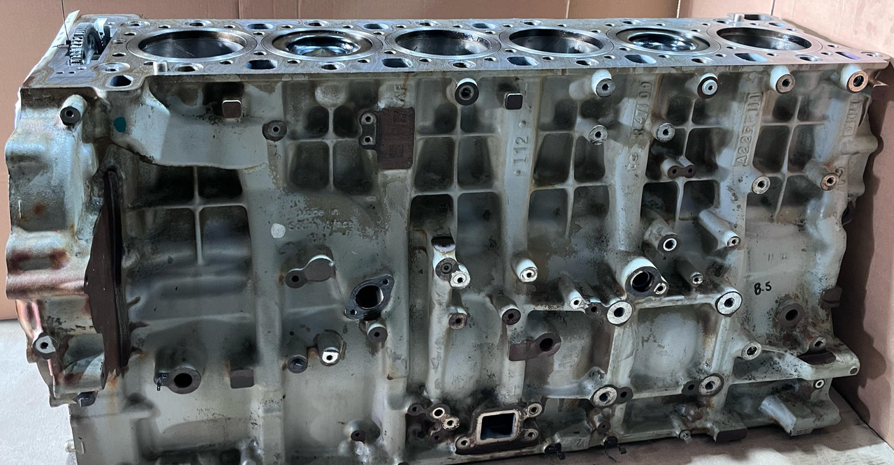 Mercedes Benz Bloc Motor OM471 Euro 6 - Engine for Truck: picture 3 Mercedes Benz Bloc Motor OM471 Euro 6 - Engine for Truck: picture 3