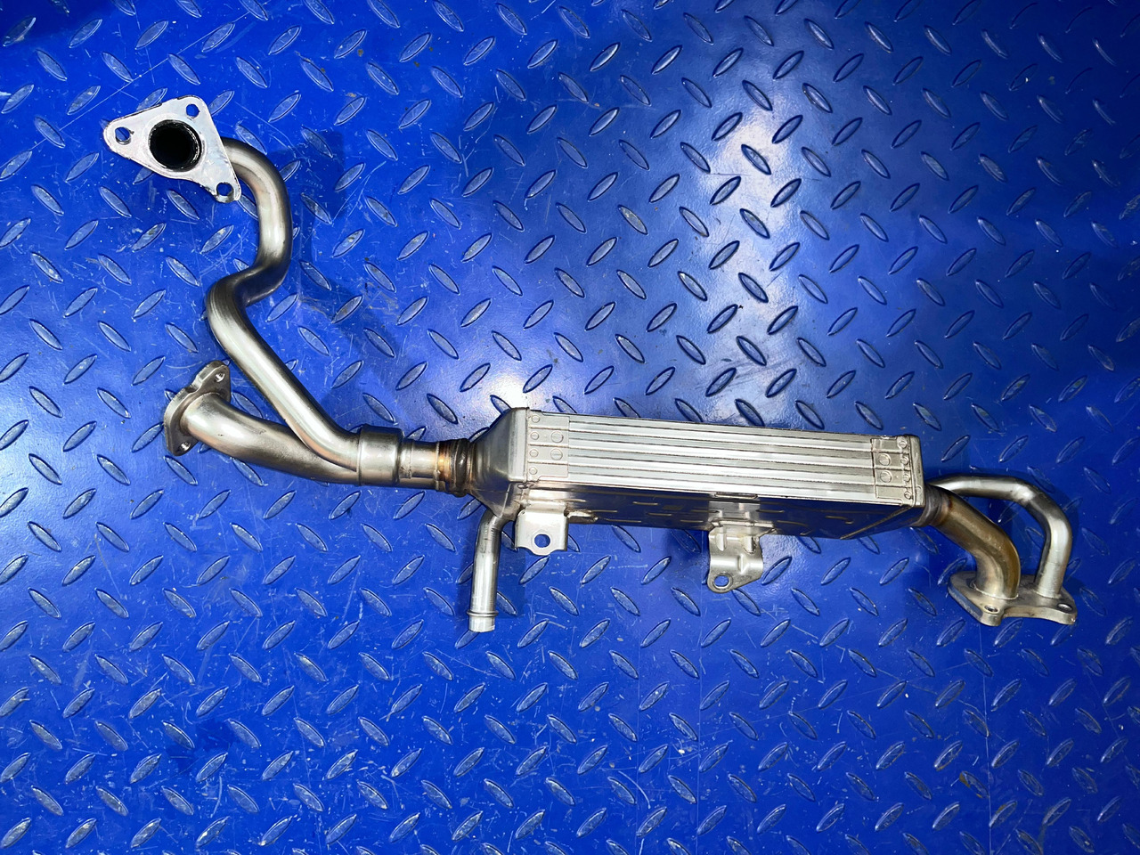 Mercedes Benz EGR Cooler A6421401875 - EGR cooler: picture 2 Mercedes Benz EGR Cooler A6421401875 - EGR cooler: picture 2