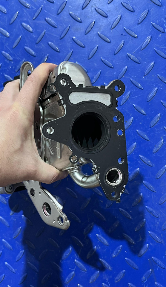 Mercedes Benz EGR Radiator A6541409200 - EGR cooler: picture 3 Mercedes Benz EGR Radiator A6541409200 - EGR cooler: picture 3