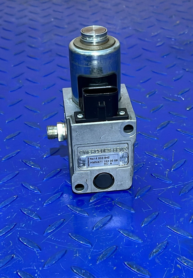 Mercedes-Benz Comanda Turbosuflanta Actros A0001532759 - Spare parts: picture 1 Mercedes-Benz Comanda Turbosuflanta Actros A0001532759 - Spare parts: picture 1