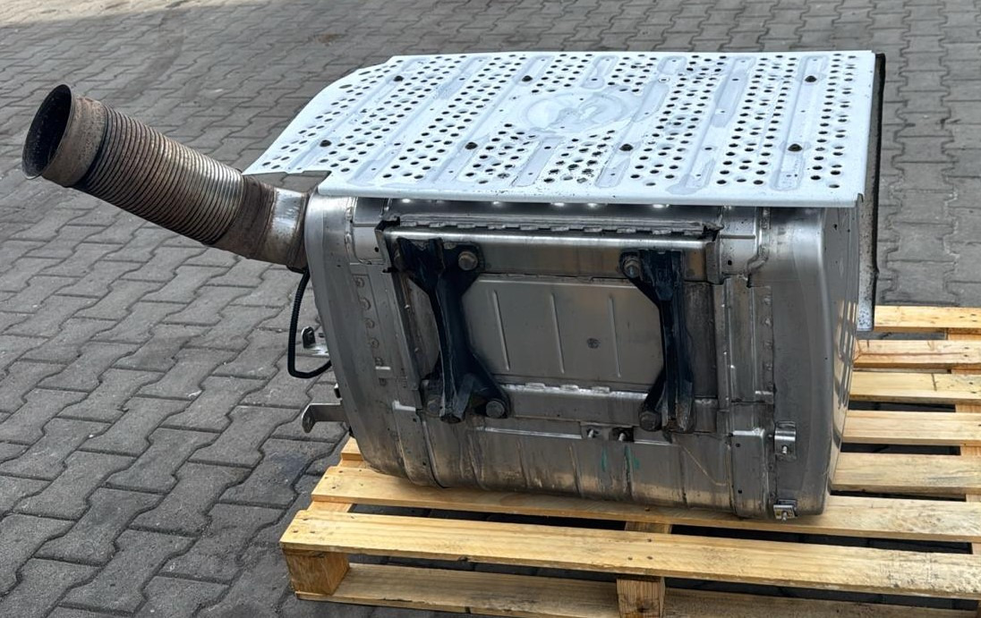 Mercedes Exhaust Euro 5 EEW OM471 12.8L A0054904512 - Spare parts: picture 3 Mercedes Exhaust Euro 5 EEW OM471 12.8L A0054904512 - Spare parts: picture 3