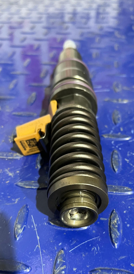 VOLVO 21582103 - Injector: picture 3 VOLVO 21582103 - Injector: picture 3