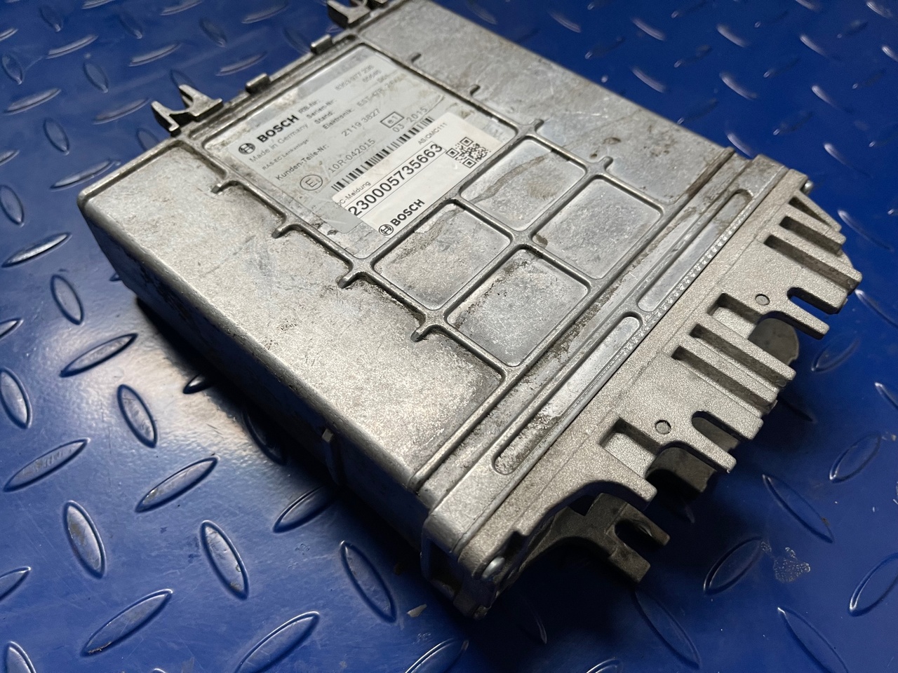 VOLVO FH 13 0260001040 6X2 21193827 - ECU for Truck: picture 2 VOLVO FH 13 0260001040 6X2 21193827 - ECU for Truck: picture 2