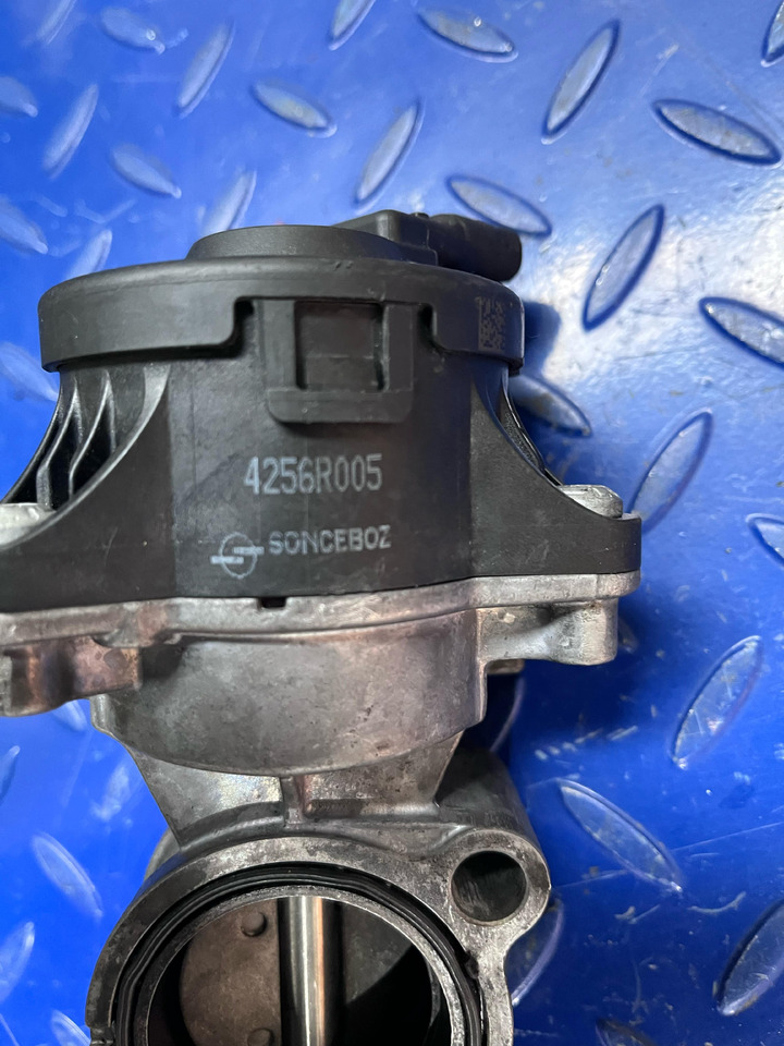 Wahler Mercedes Benz 4256R005 - EGR cooler: picture 4 Wahler Mercedes Benz 4256R005 - EGR cooler: picture 4