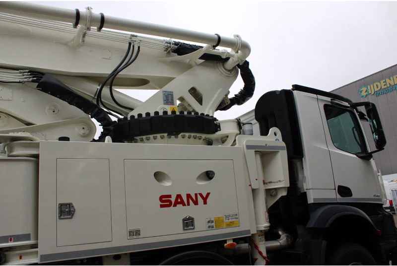 Mercedes-Benz Arocs 4140 8x4 Sany SY43 Concrete pump Build by Putzmeister - Concrete pump truck: picture 5 Mercedes-Benz Arocs 4140 8x4 Sany SY43 Concrete pump Build by Putzmeister - Concrete pump truck: picture 5