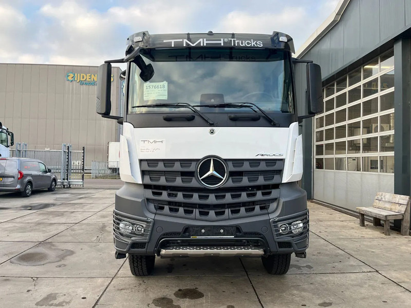 Leasing of Mercedes-Benz Arocs 4140 K 8x4 Crane Truck Mercedes-Benz Arocs 4140 K 8x4 Crane Truck: picture 8