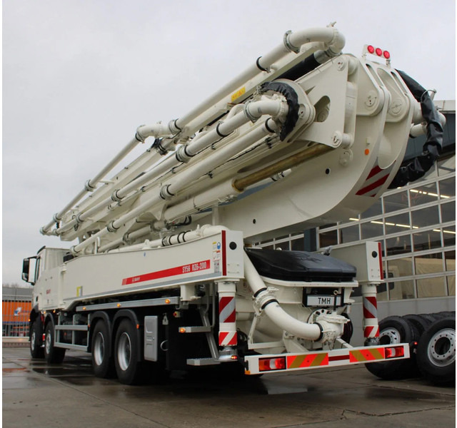 Mercedes-Benz Arocs 4840 8x4 Sany SY56 Concrete pump Build by Putzmeister - Concrete pump truck: picture 3 Mercedes-Benz Arocs 4840 8x4 Sany SY56 Concrete pump Build by Putzmeister - Concrete pump truck: picture 3