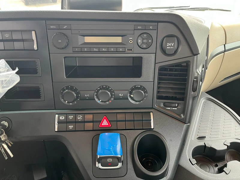 Leasing of Mercedes-Benz Actros 3340 S 6x4 Tractor Head Mercedes-Benz Actros 3340 S 6x4 Tractor Head: picture 19