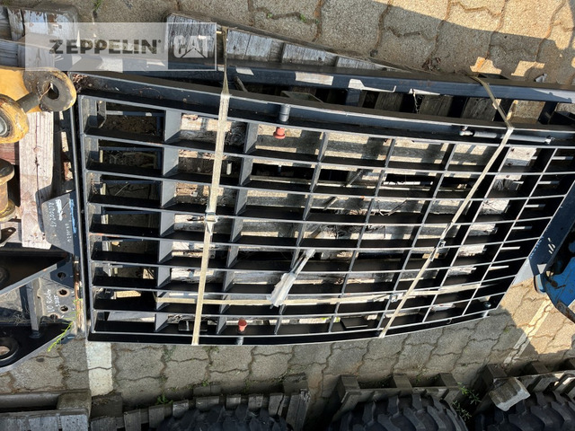 Cat Steinschlagschutzgit - Attachment for Forklift: picture 2 Cat Steinschlagschutzgit - Attachment for Forklift: picture 2