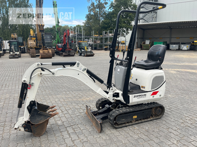 Cat 300.9D - Mini excavator: picture 1 Cat 300.9D - Mini excavator: picture 1