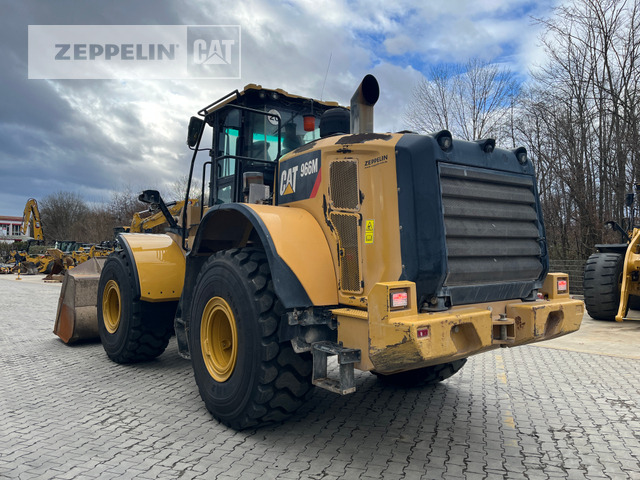 Cat 966M - Wheel loader: picture 2 Cat 966M - Wheel loader: picture 2
