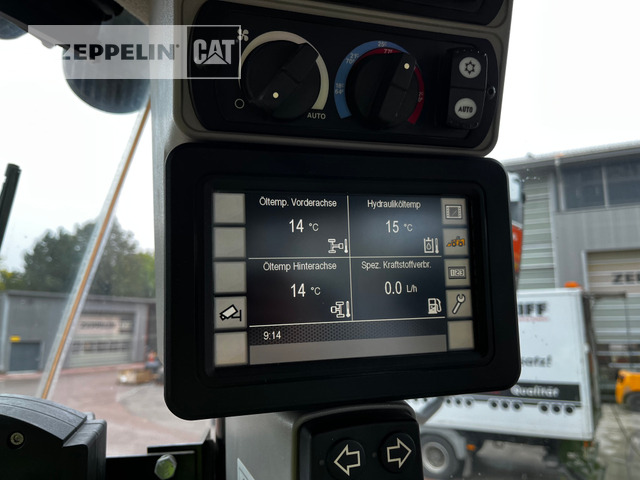 Wheel loader Cat 966M: picture 24