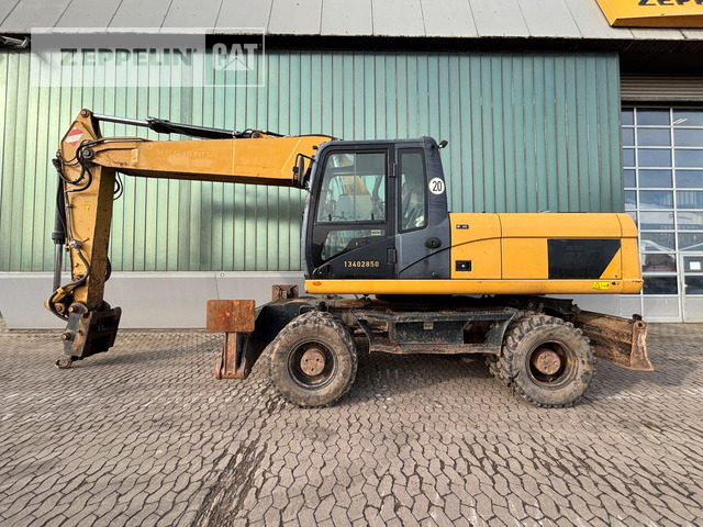 Cat M322D - Wheel excavator: picture 5 Cat M322D - Wheel excavator: picture 5