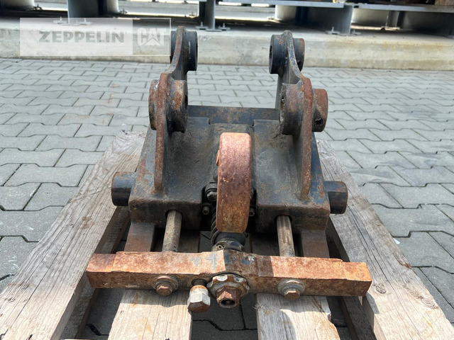 Cat Schnellwechsler CW10 - Quick coupler for Construction machinery: picture 3 Cat Schnellwechsler CW10 - Quick coupler for Construction machinery: picture 3