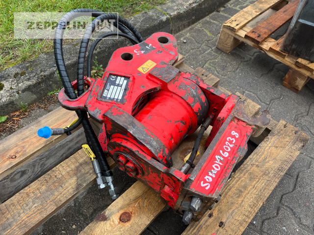 Kinshofer Primärprodukte Kompo - Quick coupler for Construction machinery: picture 1 Kinshofer Primärprodukte Kompo - Quick coupler for Construction machinery: picture 1