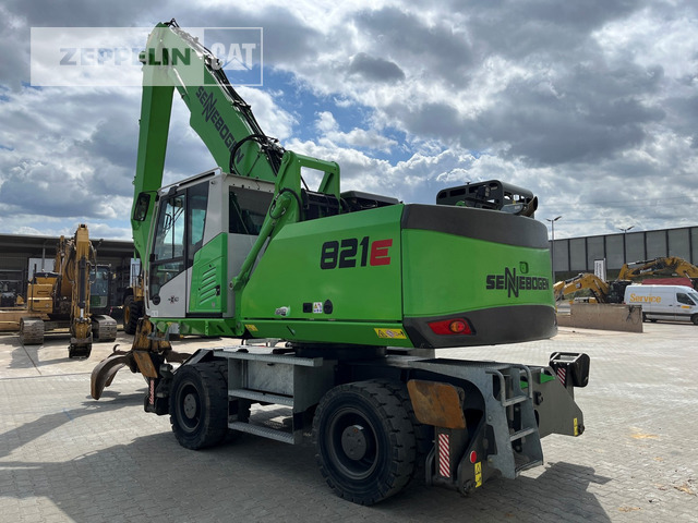 Sennebogen 821E - Material handler: picture 3 Sennebogen 821E - Material handler: picture 3