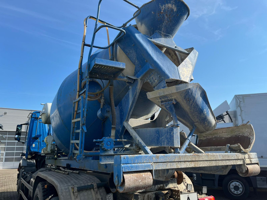 Abrollcontainer Betonmischaufbau mit sep. Motor - Hook lift truck: picture 2 Abrollcontainer Betonmischaufbau mit sep. Motor - Hook lift truck: picture 2