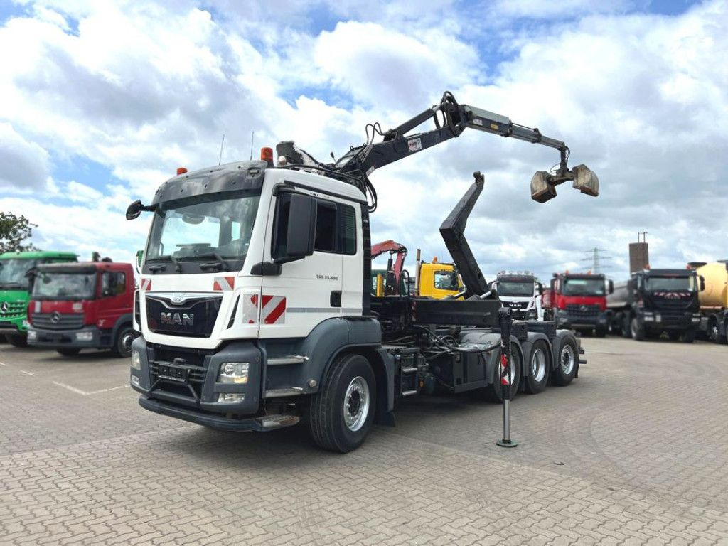 MAN TG-S 35.480 8x4 BL Abrollkipper mit Kran Penz-15 - Crane truck: picture 3 MAN TG-S 35.480 8x4 BL Abrollkipper mit Kran Penz-15 - Crane truck: picture 3