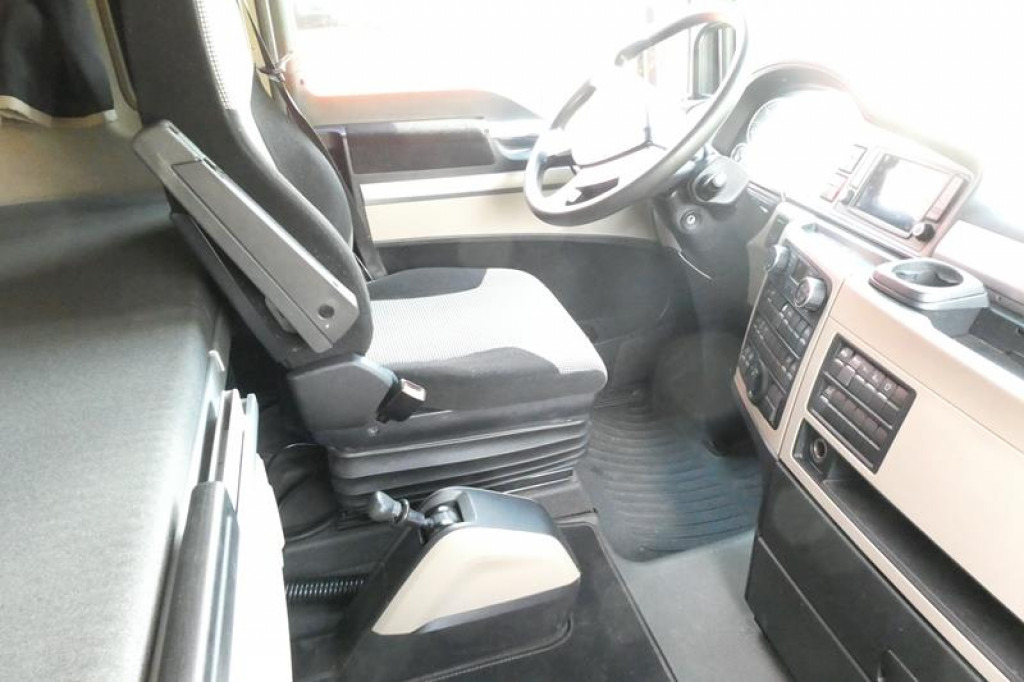 MAN TG-X 24.500 6x2-4 LL-U Pritsche Maschinentransporter - Dropside/ Flatbed truck: picture 3 MAN TG-X 24.500 6x2-4 LL-U Pritsche Maschinentransporter - Dropside/ Flatbed truck: picture 3