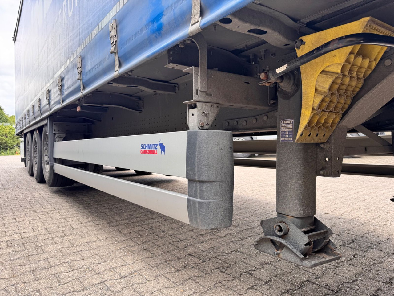 Schmitz Cargobull SCS 24/L-13.62 E B Curtainsider Unfall - Curtainsider semi-trailer: picture 4 Schmitz Cargobull SCS 24/L-13.62 E B Curtainsider Unfall - Curtainsider semi-trailer: picture 4