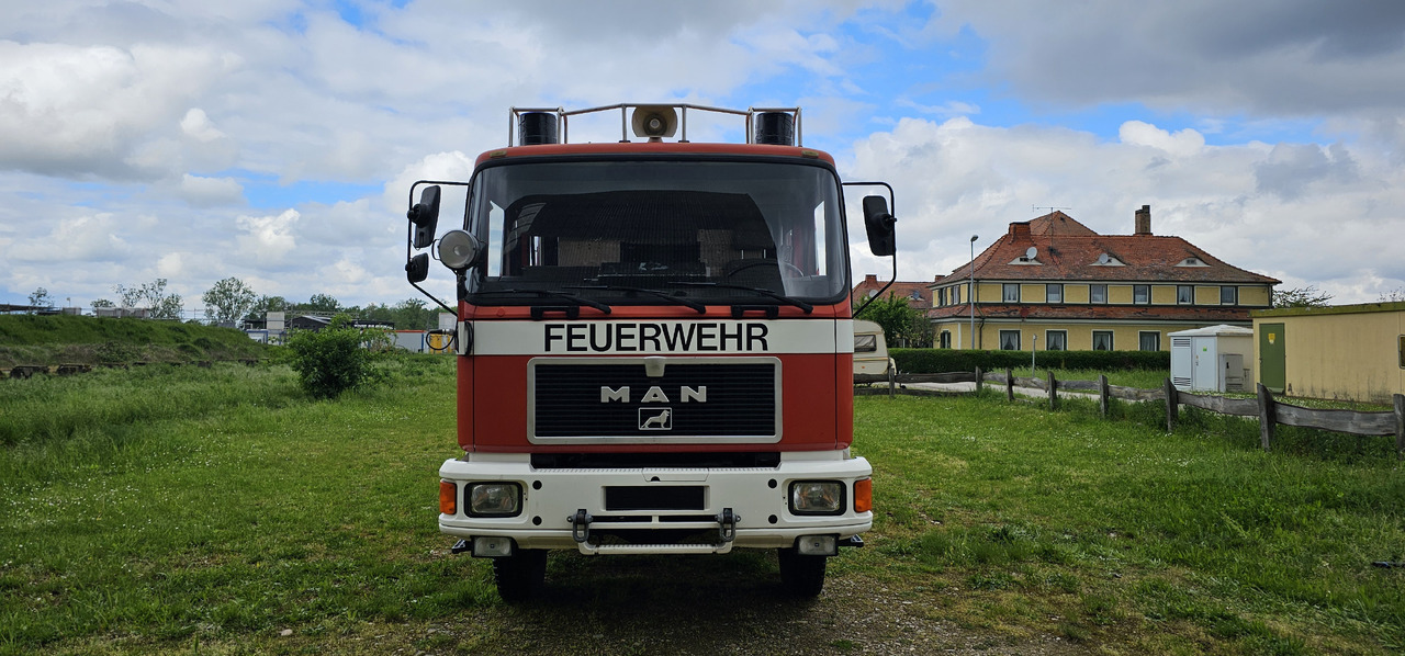 MAN 12.232 Feuerwehr Firetruck Autobomba - Fire engine: picture 2 MAN 12.232 Feuerwehr Firetruck Autobomba - Fire engine: picture 2