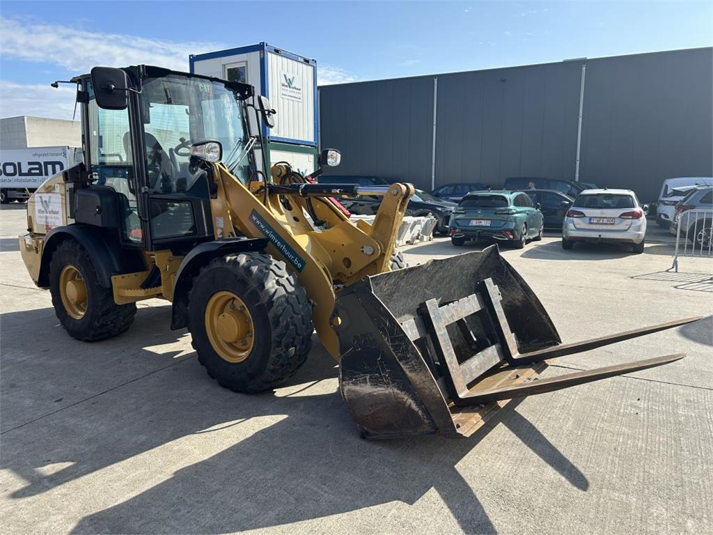CAT 906 (9145)  - Compact loader: picture 5 CAT 906 (9145)  - Compact loader: picture 5