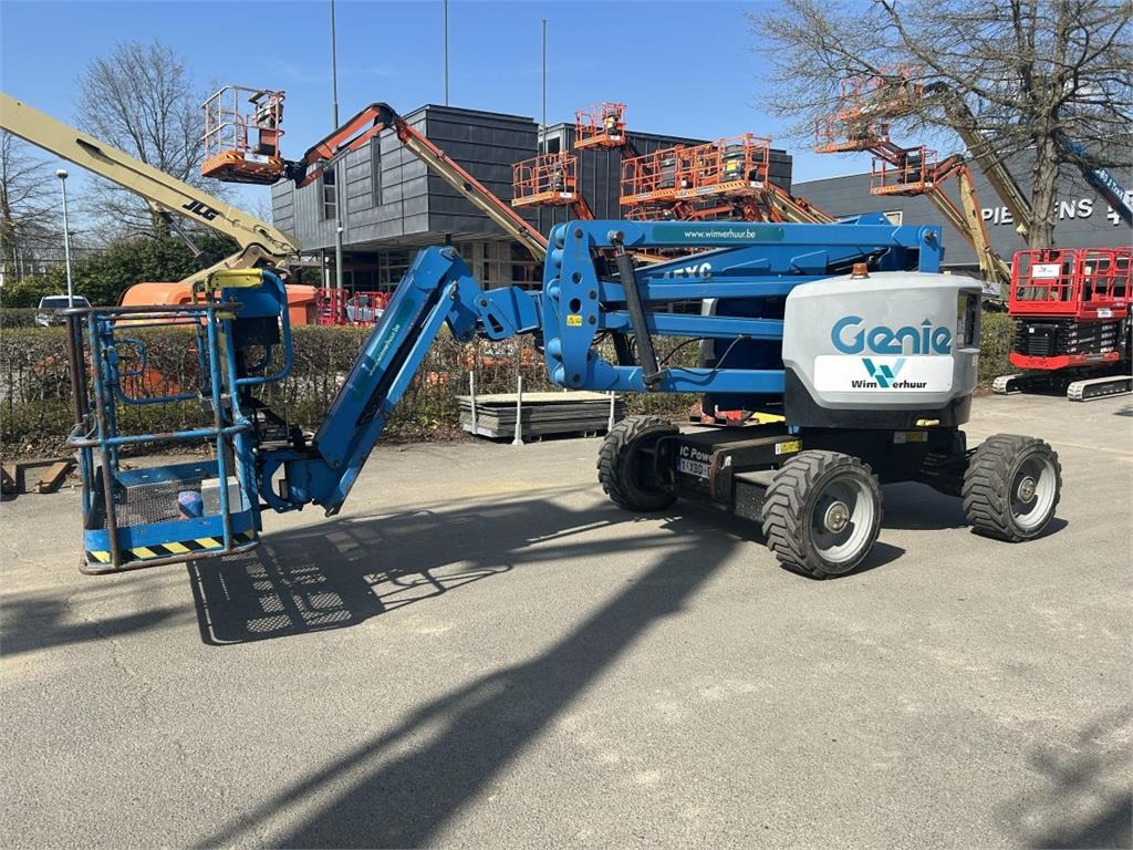 Genie Z-45/25XC (3204) - Articulated boom lift: picture 4 Genie Z-45/25XC (3204) - Articulated boom lift: picture 4