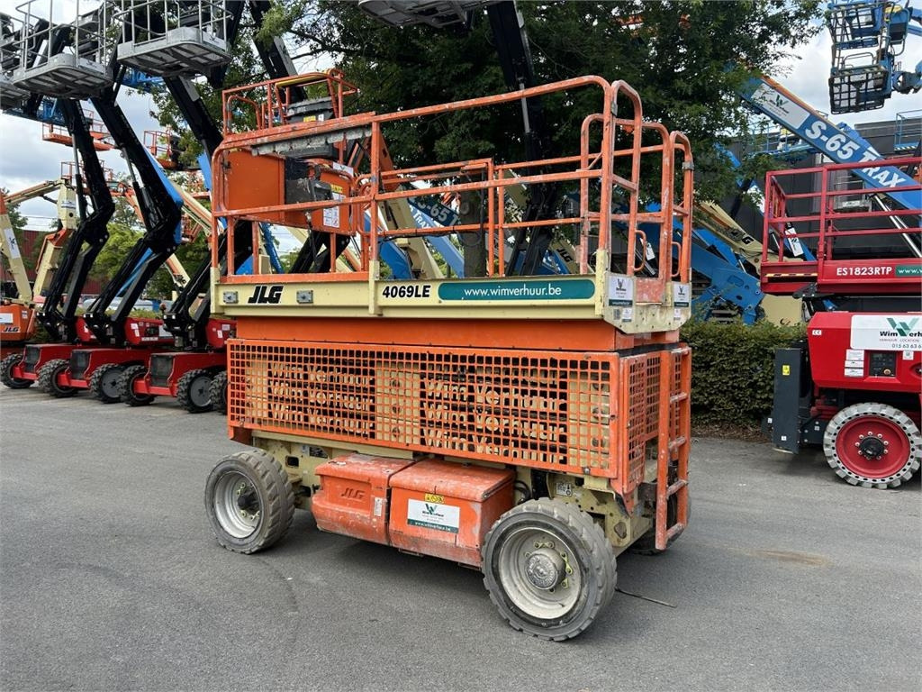 JLG 4069 LE (3524) - Scissor lift: picture 2 JLG 4069 LE (3524) - Scissor lift: picture 2